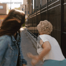Tour GIF 1